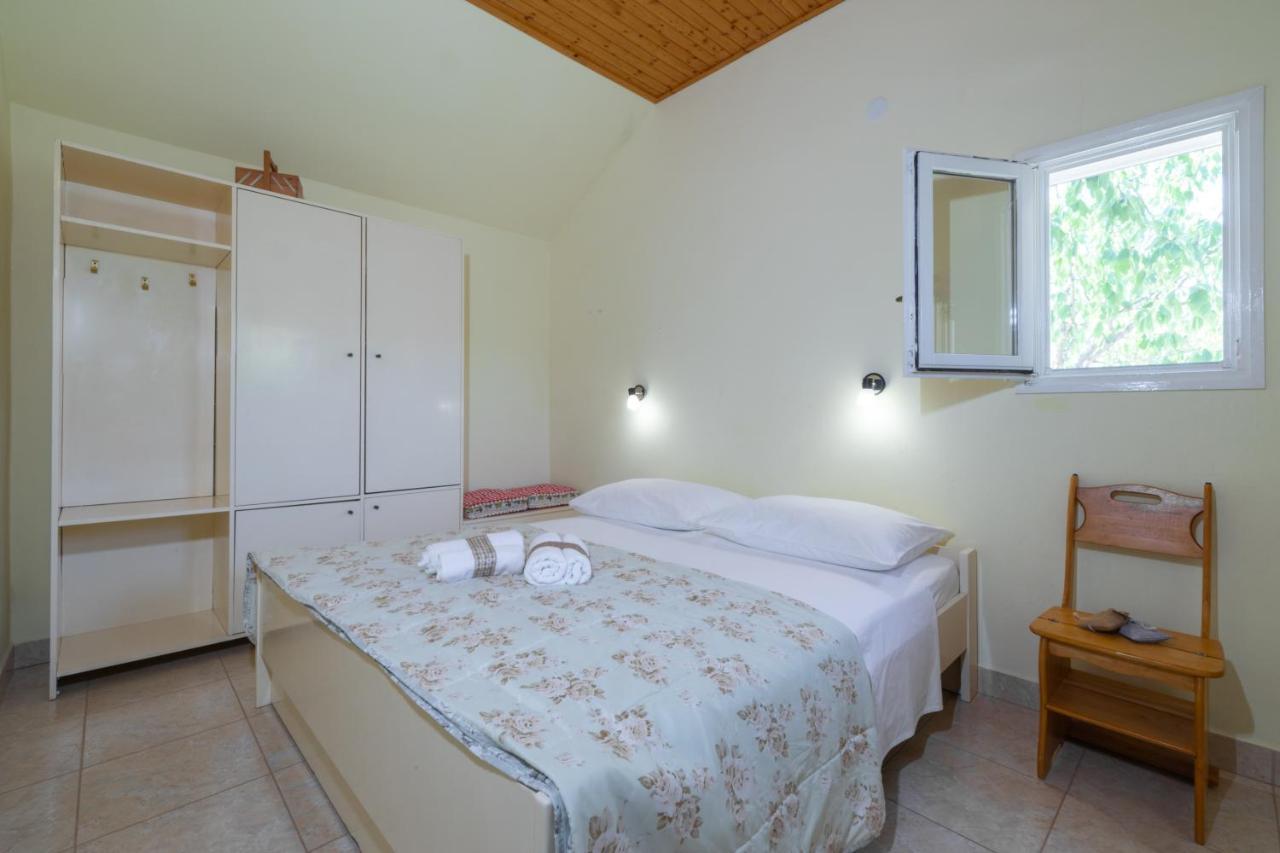 Holiday Home Liberan Вела-Лука Экстерьер фото