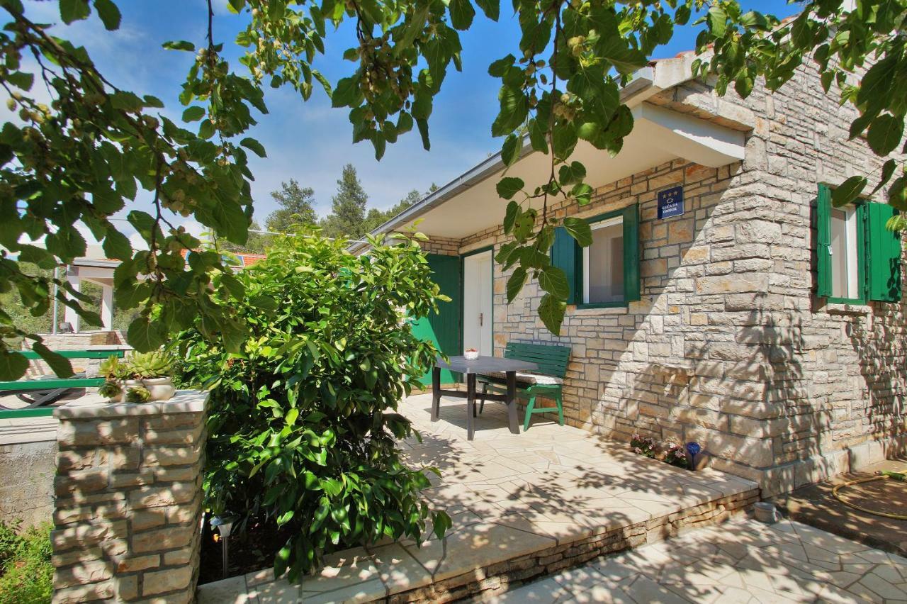 Holiday Home Liberan Вела-Лука Экстерьер фото
